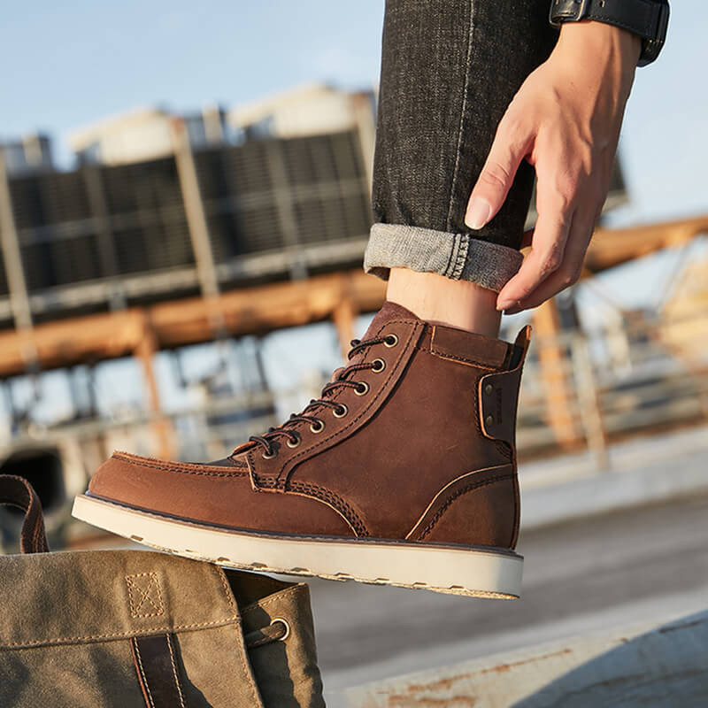 Aule Mid-top Martin Boots