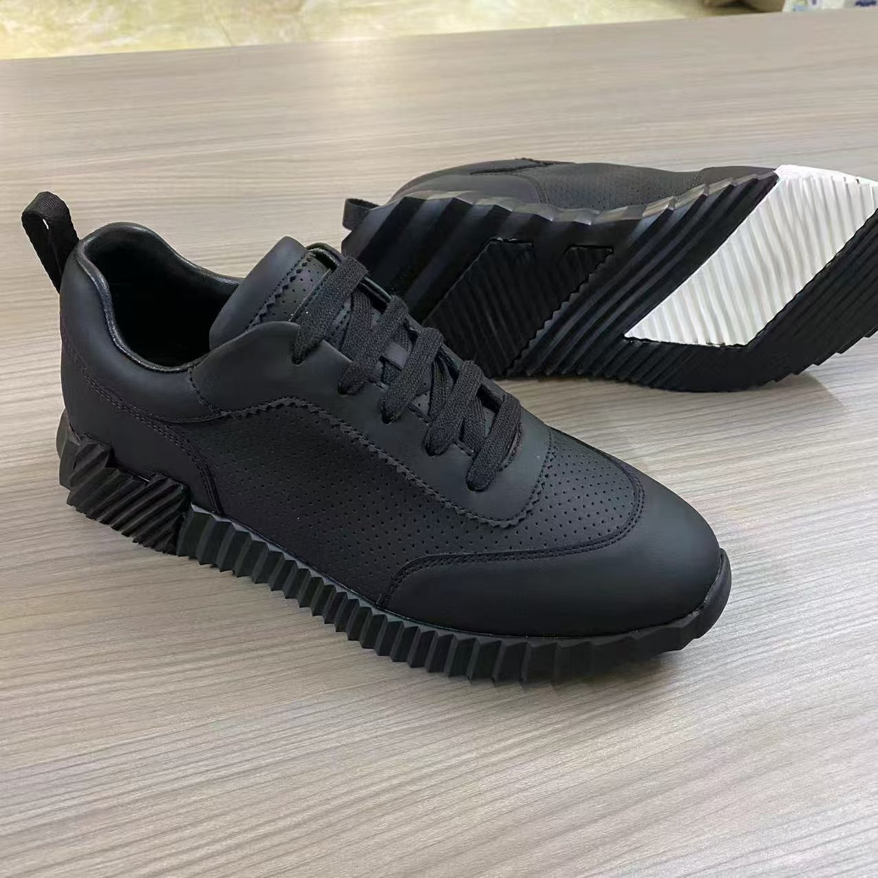 Revelation H2 Sneakers